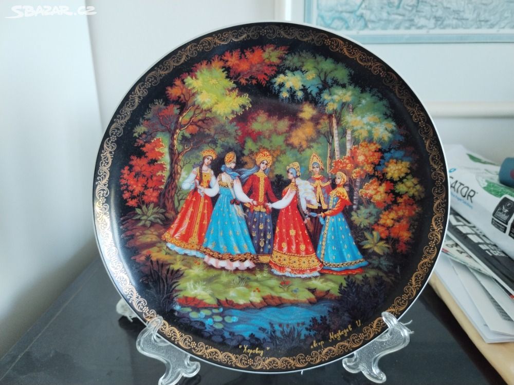 Ruský porcelánový talíř