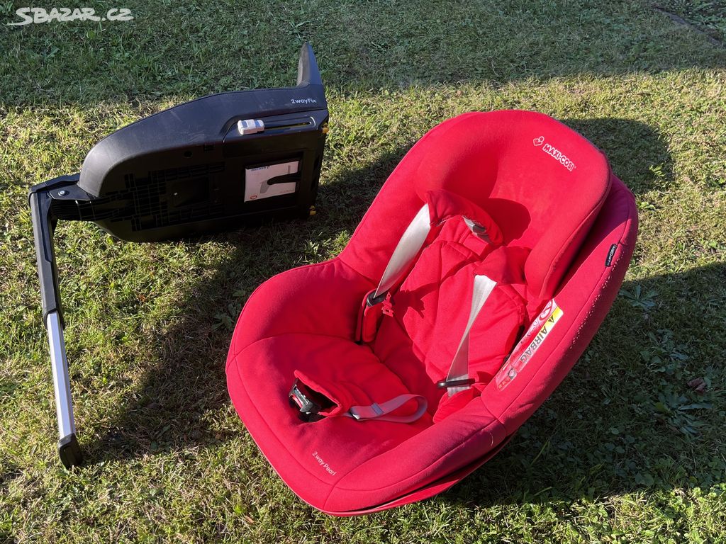 Autosedačka Maxi-Cosi 2Way Pearl + isofix základna