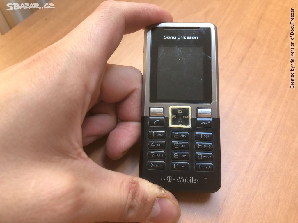 Mobilní telefon Sony Ericsson T280i