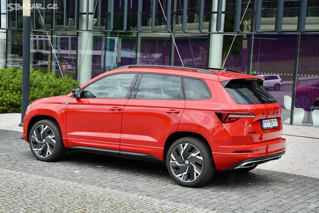 Škoda Karoq Sportline Exclusive 2,0TSI 140kWDSG4x4 - fotka 3