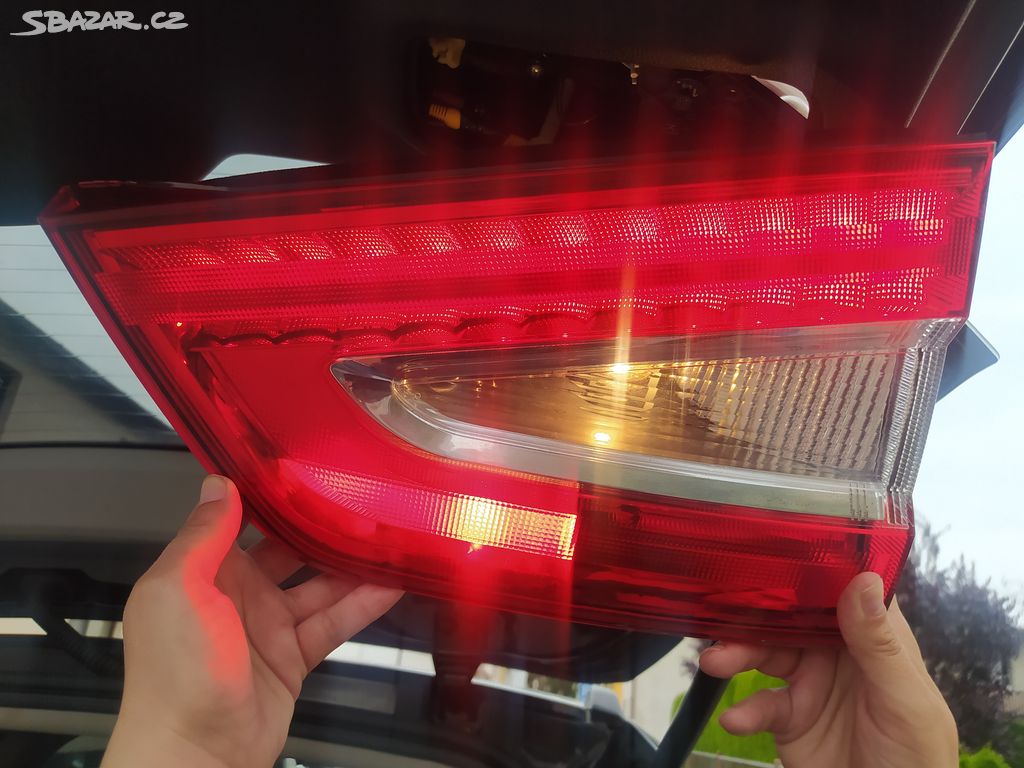 Pravé zadní světlo Ford Galaxy 2010 - 2015