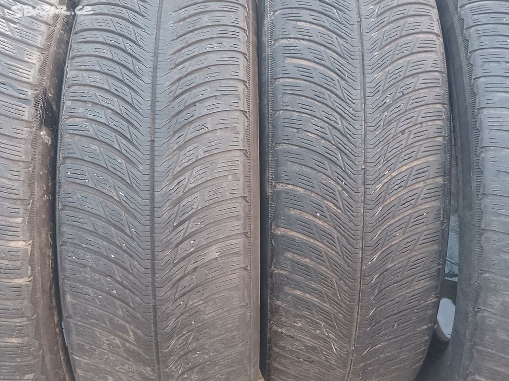 235/65 R17 104H 4X zimní pneumatiky Michelin Alpin