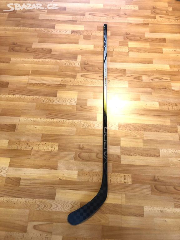 hůl Bauer Vapor Hyp2rlite, flex 87, levá 92