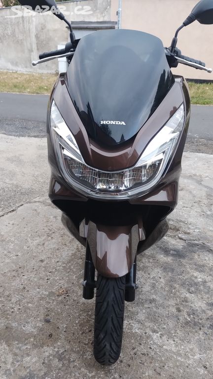 2014 Honda pcx 125, 13t.km mozno s ridicakem B