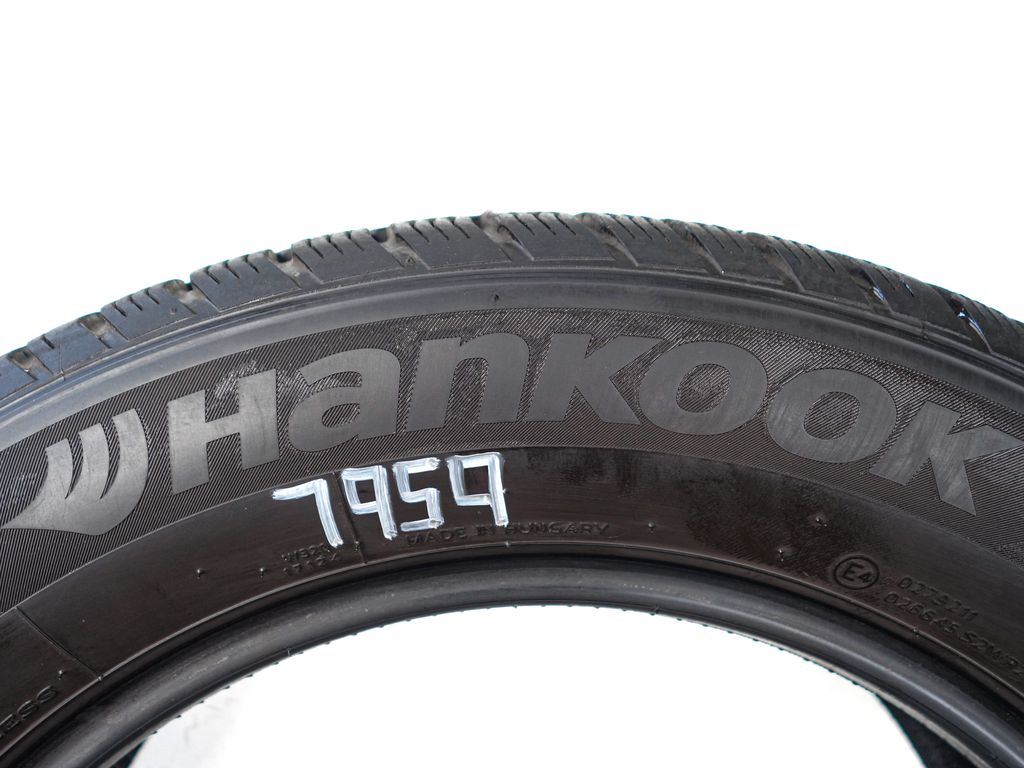 Zimní pneu 225/60/17 Hankook 4ks p7959