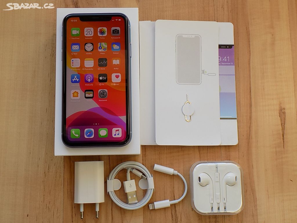 APPLE iPhone 11 128GB Purple - ZÁRUKA - TOP STAV