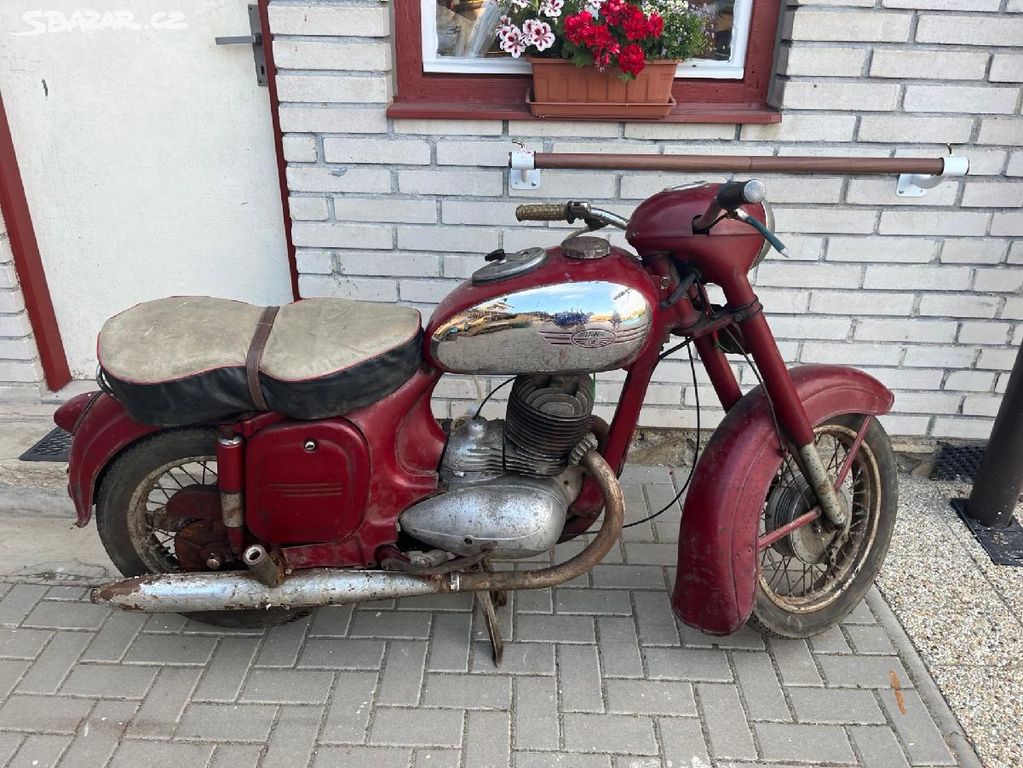 Jawa 250 kývačka bez TP