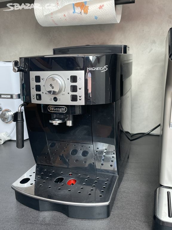 Kávovar DeLonghi Magnifica S