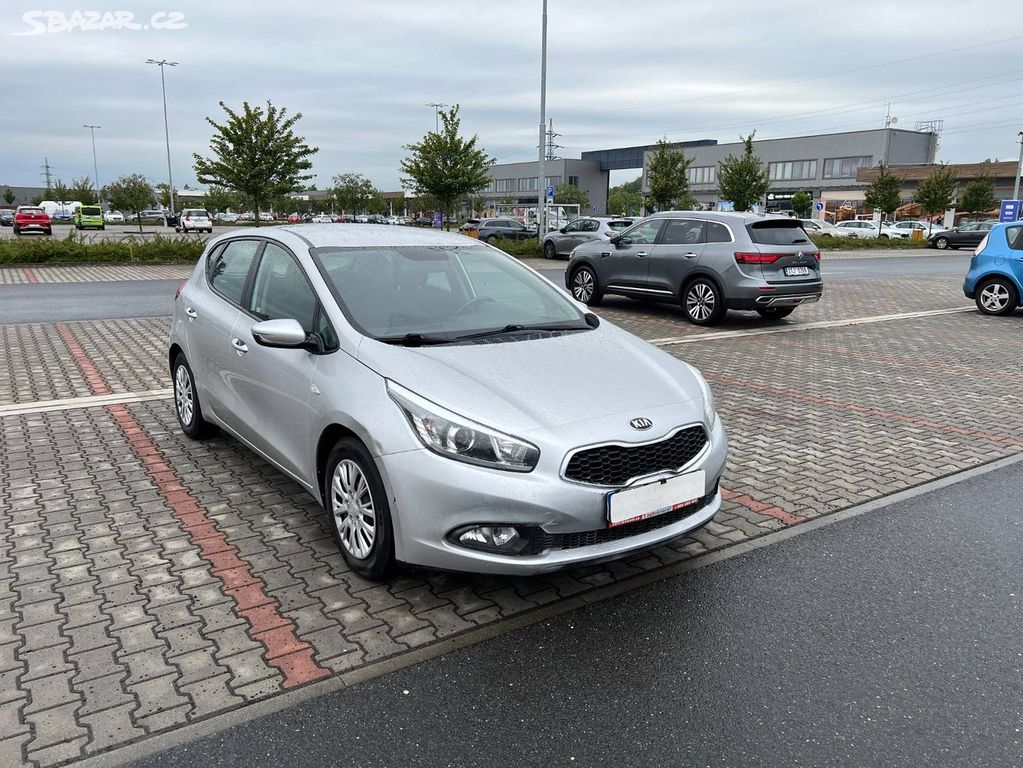 Kia Ceed 1.4i CVVT koup. ČR 2 maj 6 rychlostí