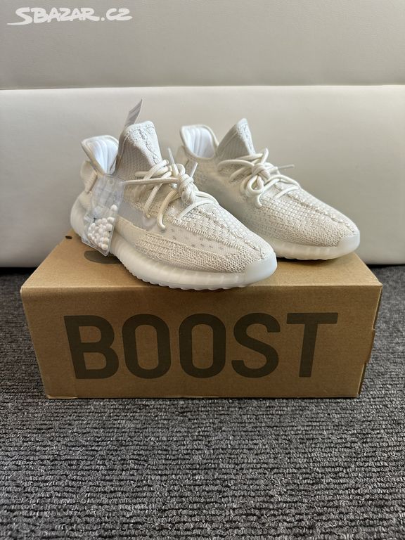 YEEZY 350 V2 BONE