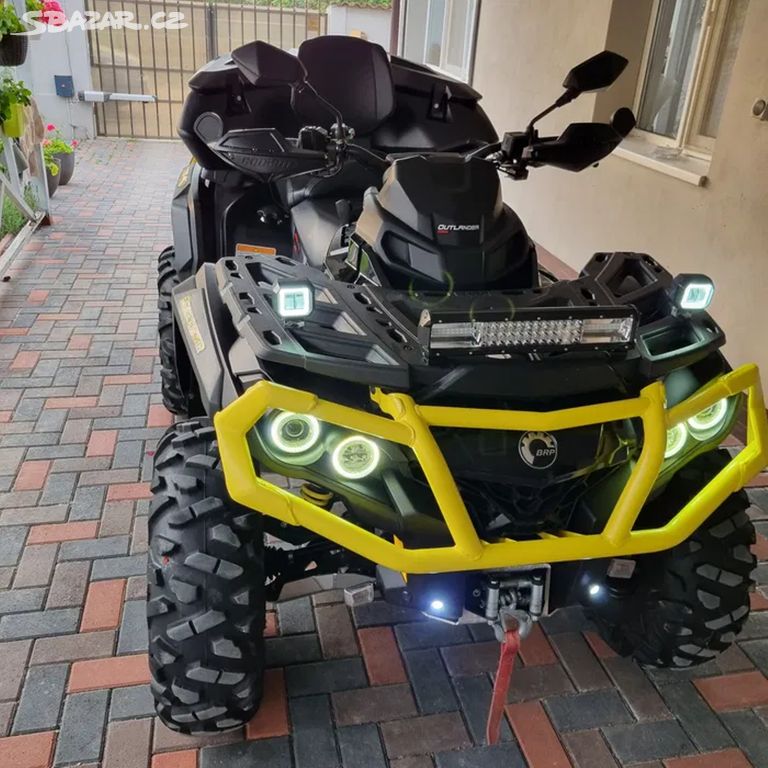 Čtyřkolky Canam outlander 1000r