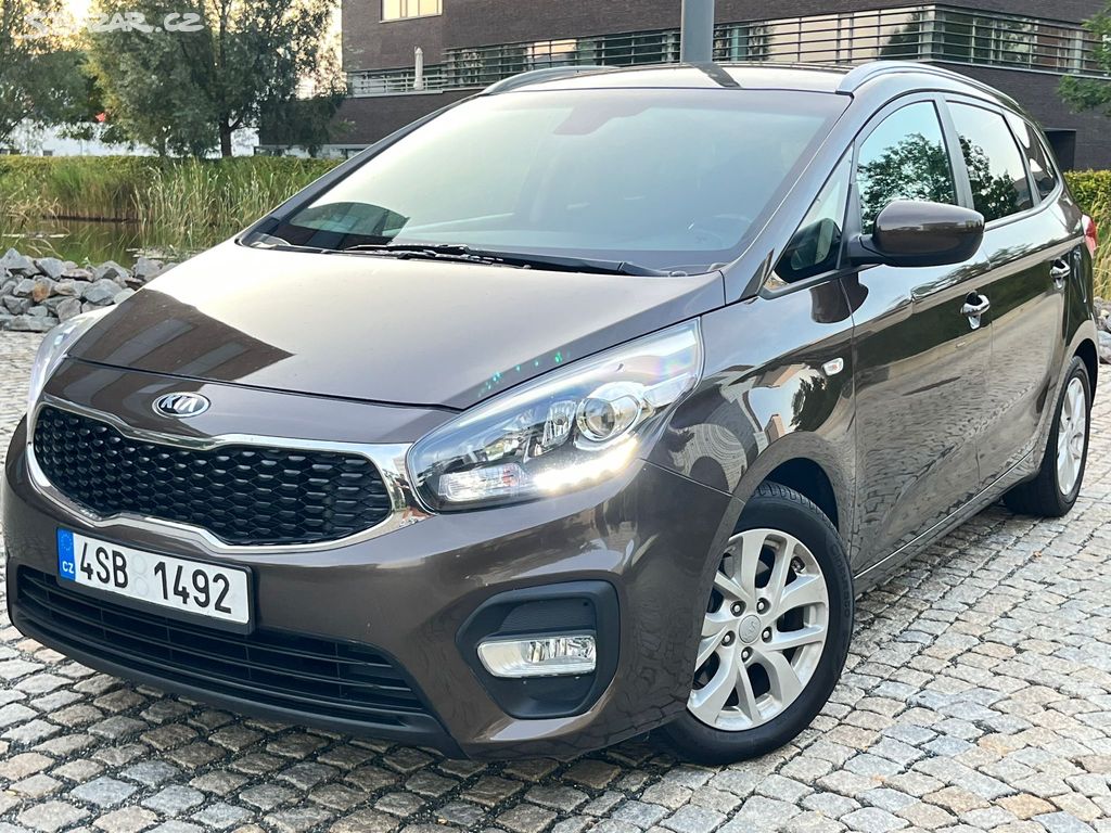 Kia Carens, 1.7 104KW LED KAM TAŽNÉ 7MÍST