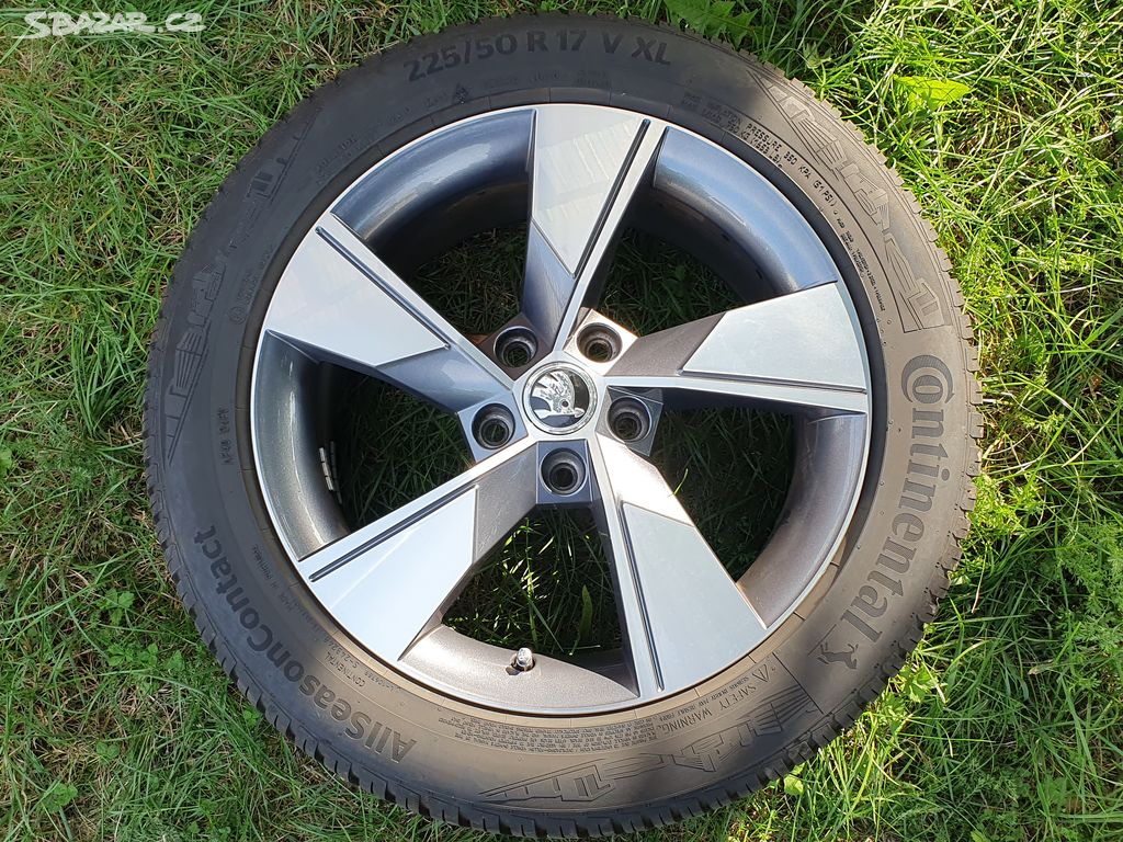 Celoroční Sada Alu 5x112 225/50 R17 Škoda Yeti