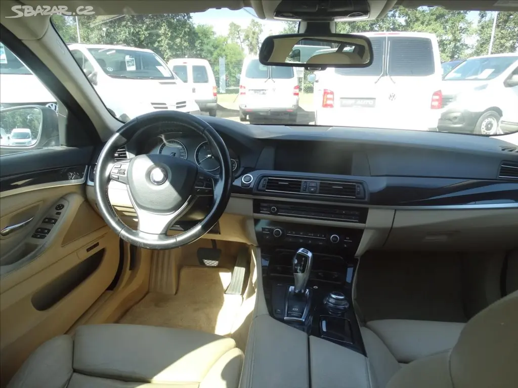 BMW Řada 5, 525d 6V 150KW AUT KŮŽE PANO XE - fotka 5