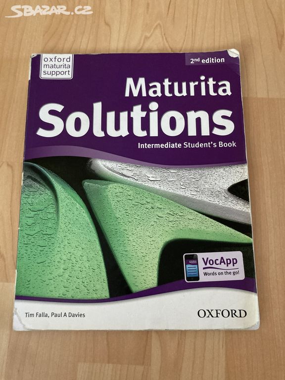 Maturita Solutions Intermediate students book