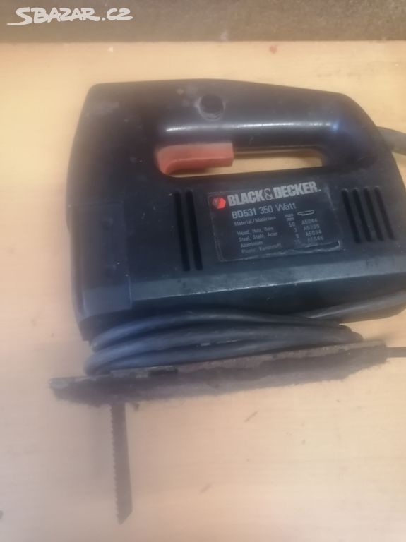 Přímočará pila BLACK DECKER