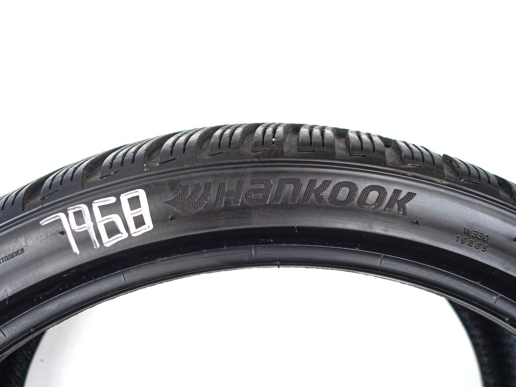 Zimní pneu 235/35/19 Hankook 4ks p7968