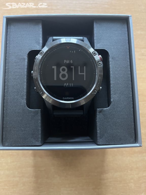 Sportovní hodinky Garmin Fenix 5