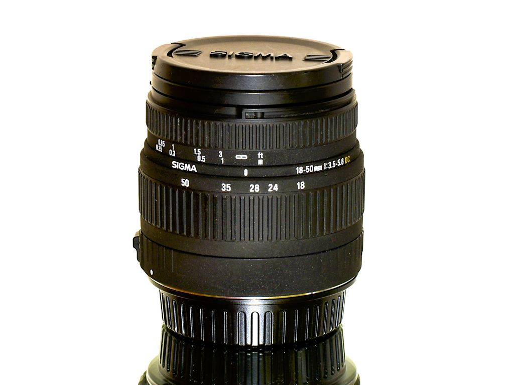 Canon Sigma EF-S 18-50mm 1:3,5-5,6 DC TOP STAV