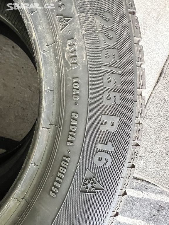 Prodam dvě zimní pneu Continental 225/55 R16