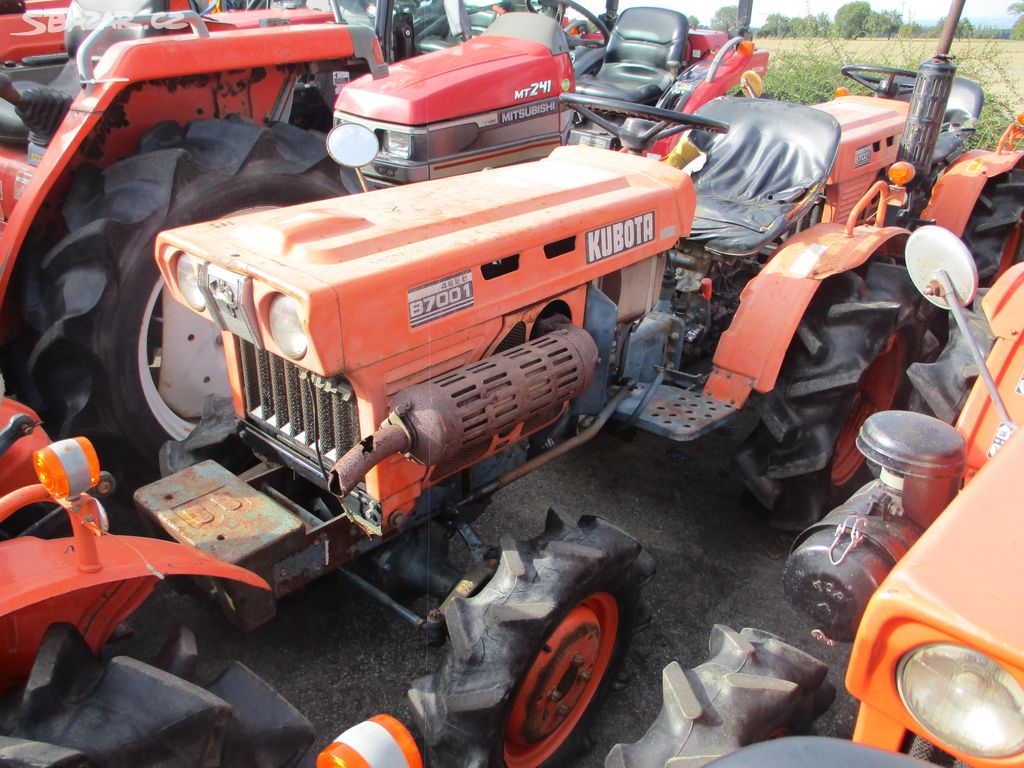 Malotraktor Kubota B7001 4WD 1