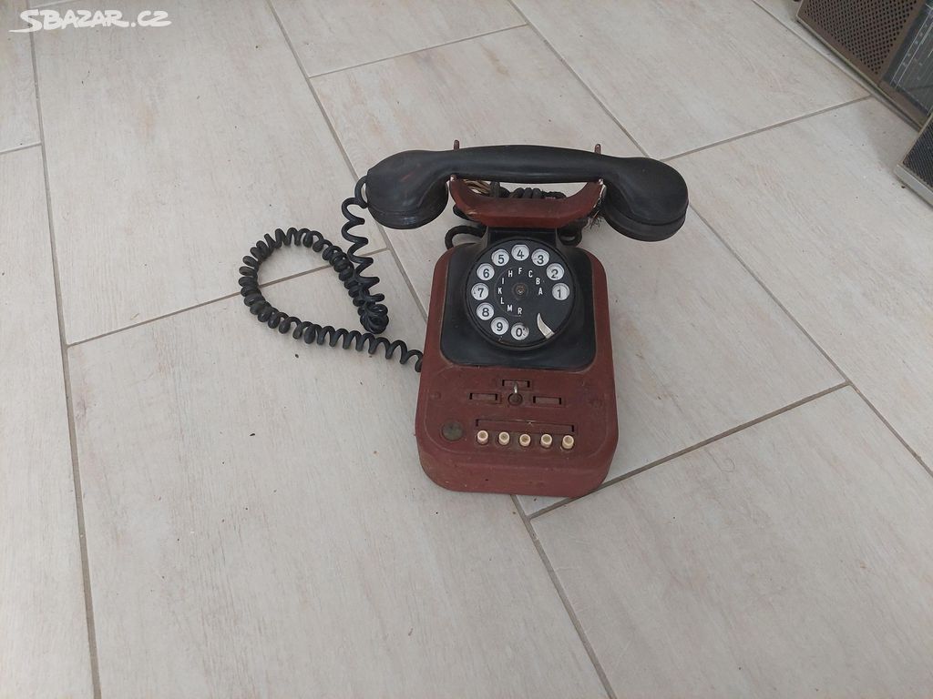 Retro telefon Německo 40 leta