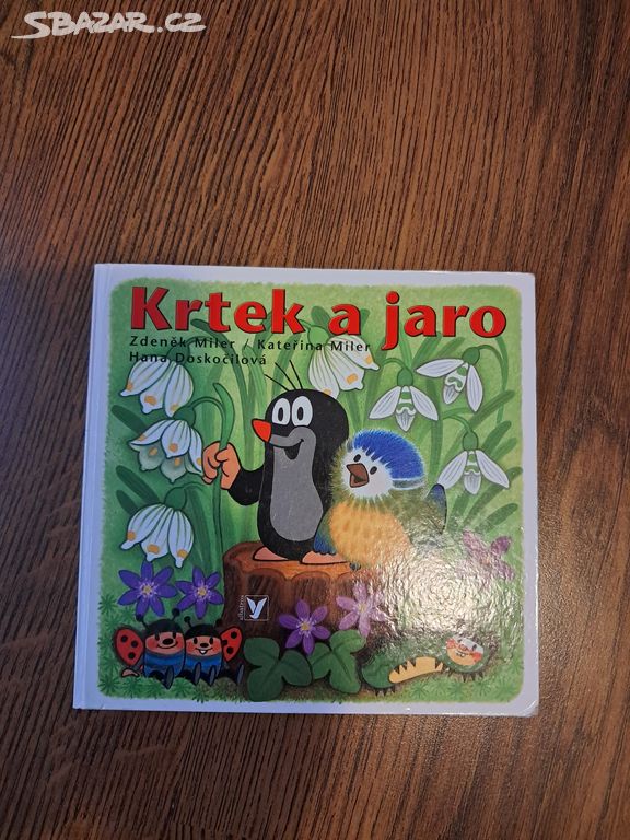 Hračky - knížka "Krtek a jaro"