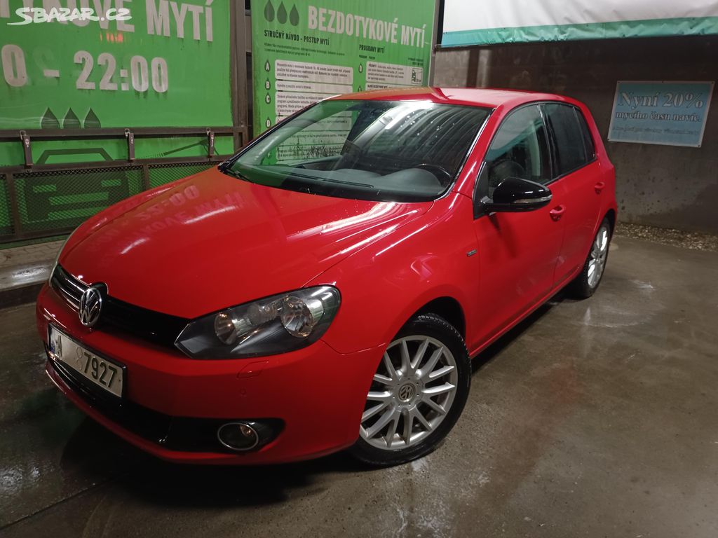 VW Golf 6 1.2 tsi 77 kw málo km! 2012