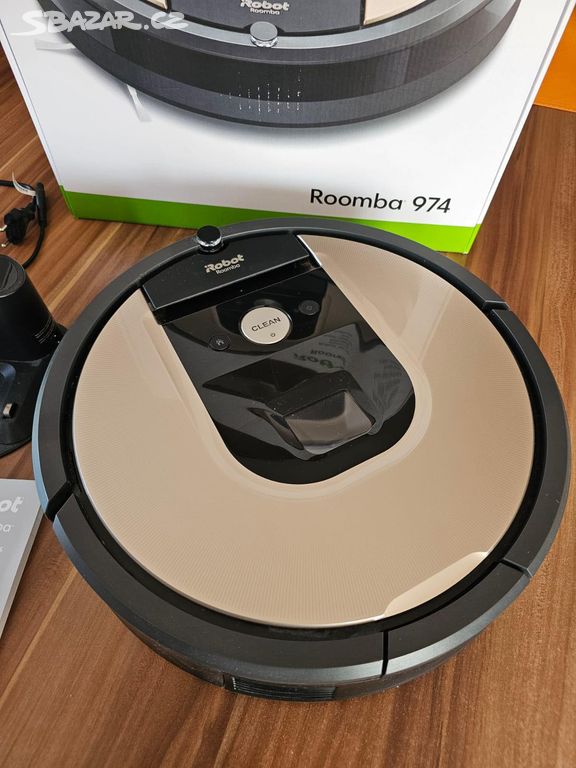 Robotický vysavač iRobot 974