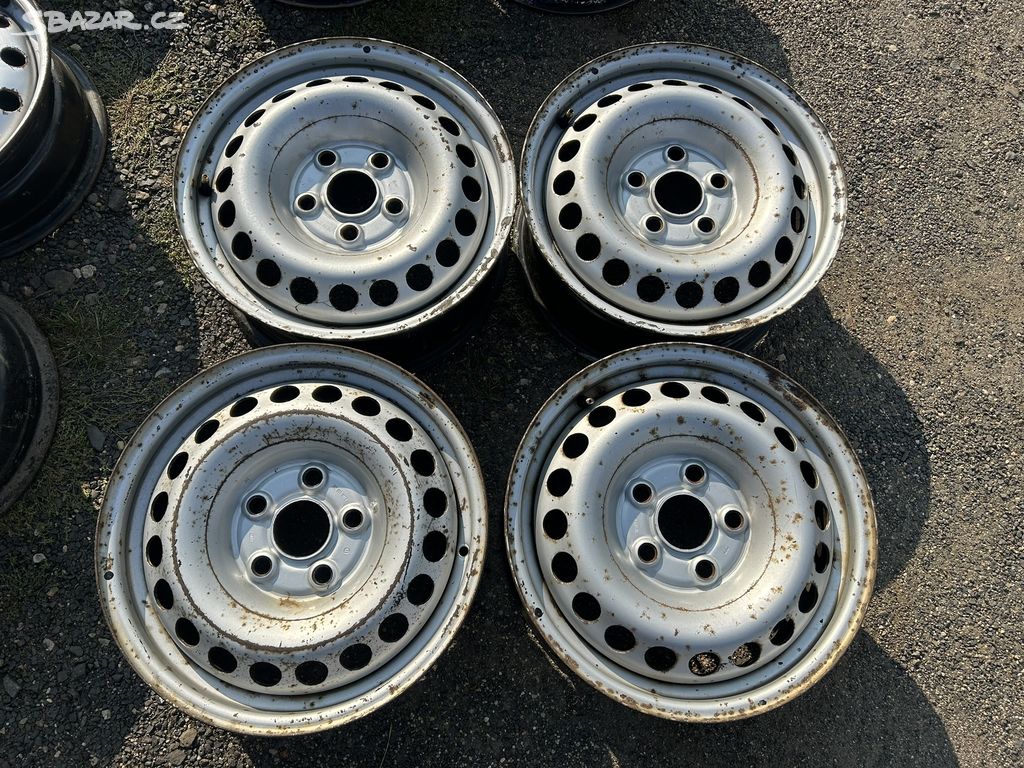 4 ks plechových disků VW T5, T6 16" 5x120 et51,