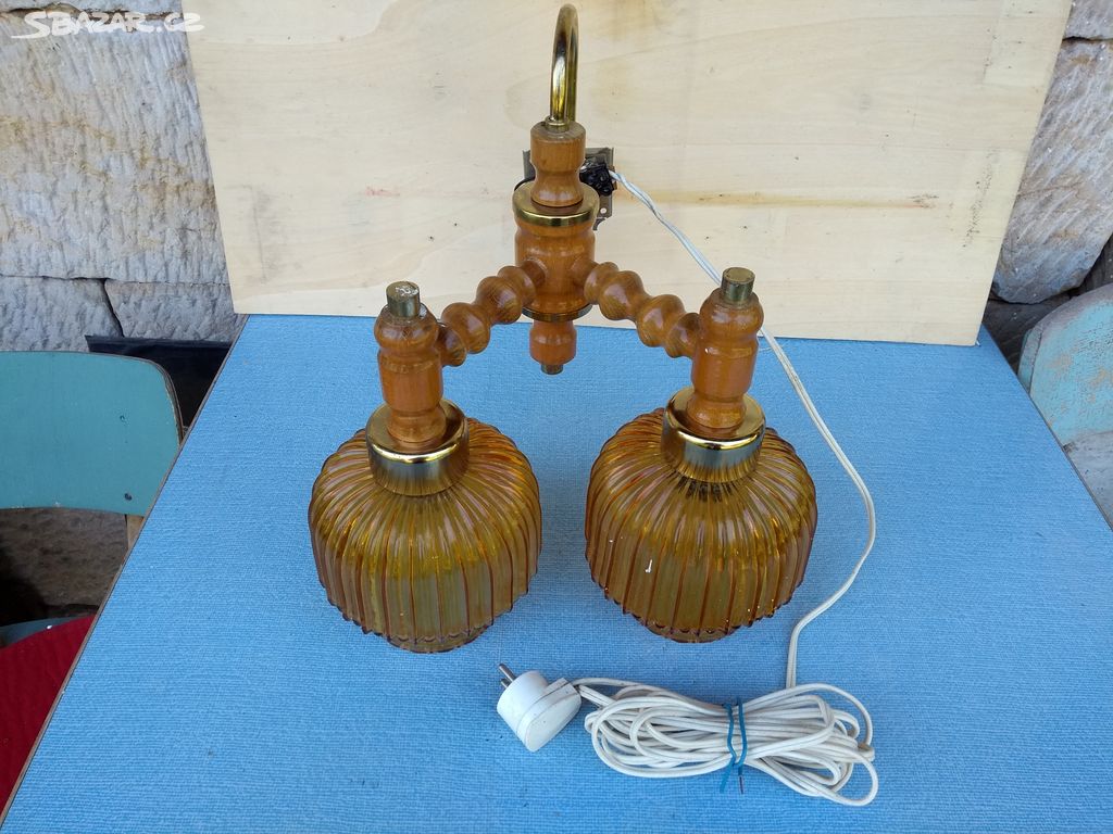 Nástěnná lampa