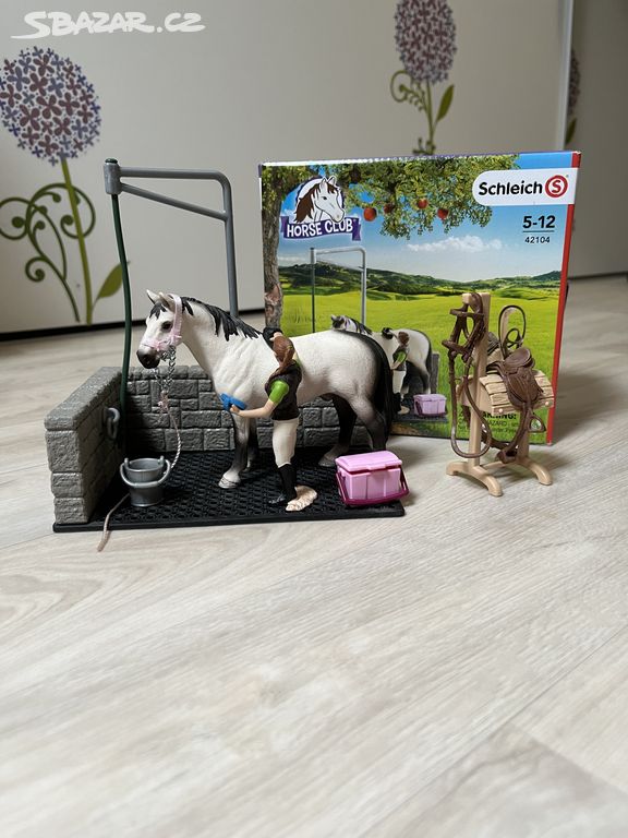 SCHLEICH Horse Club 42104 Mycí kout pro koně