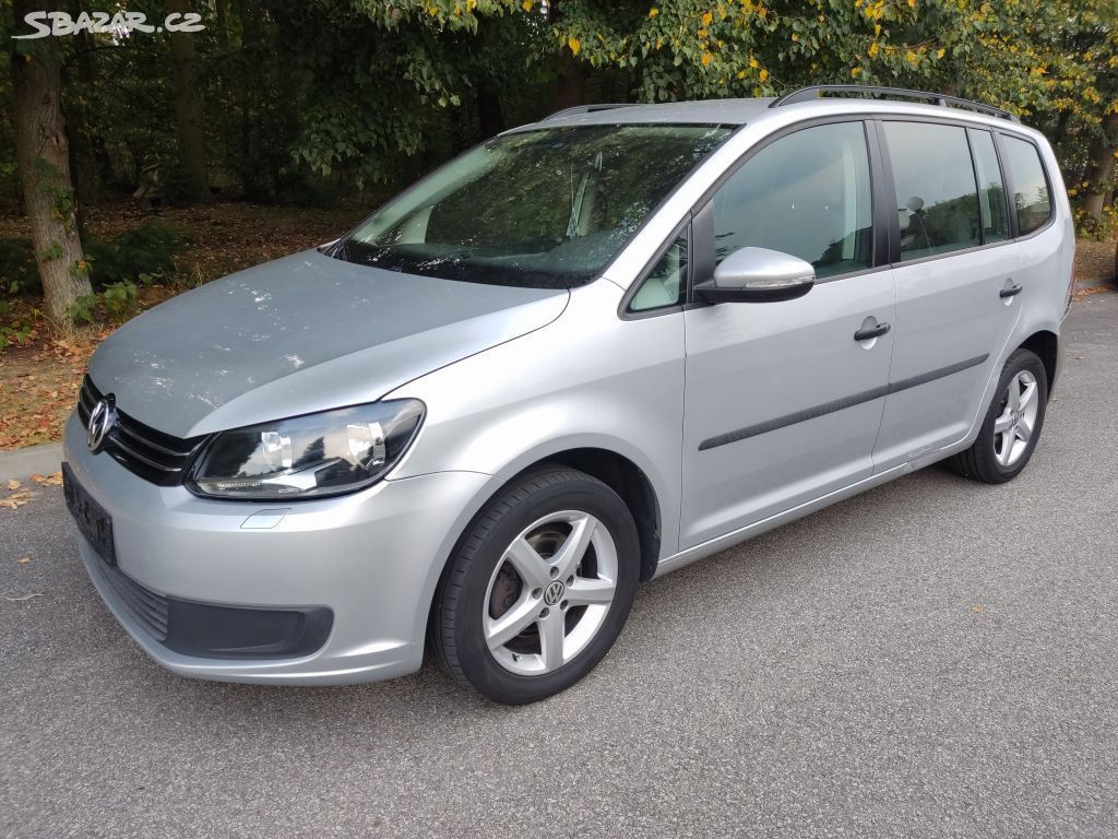 VW TOURAN 1,4TSi-DSG-navigace