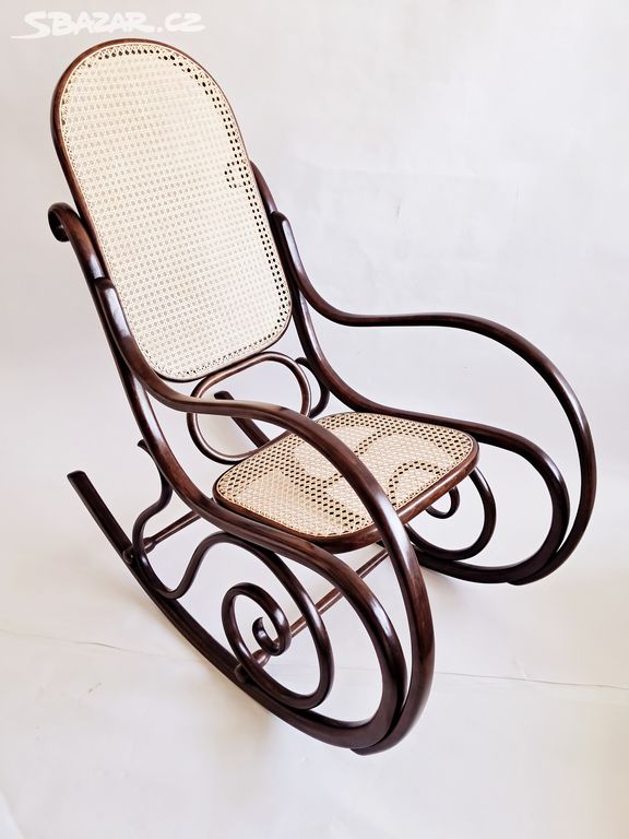 Houpací křeslo thonet