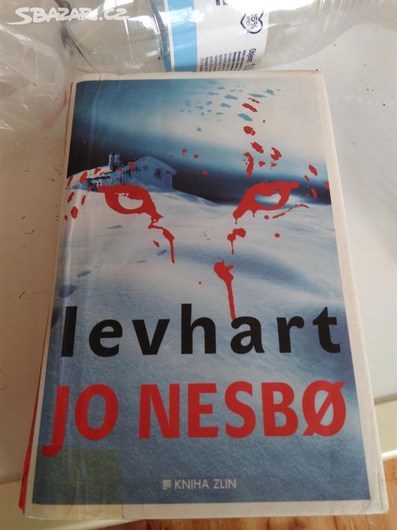 kniha Levhart - Jo Nesbo, zachovalá, levně 180 Kč