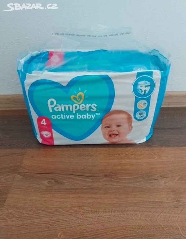 Pleny Pampers active baby 4