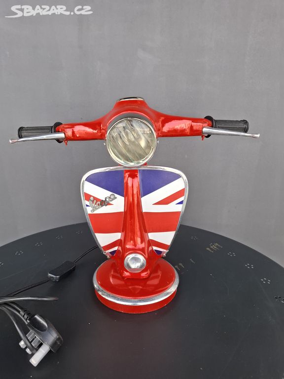 Stolní retro lampa VESPA