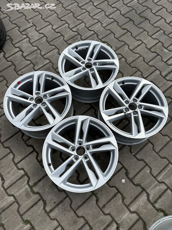 ALU AUDI A1 5x100r17 7,5J ET 46