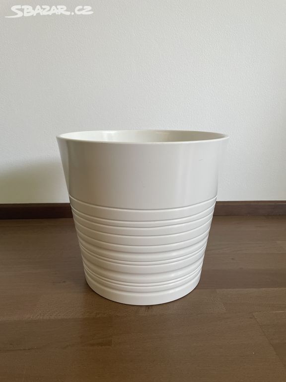 Bílý květináč Ikea MUSKOT průměr 24 cm