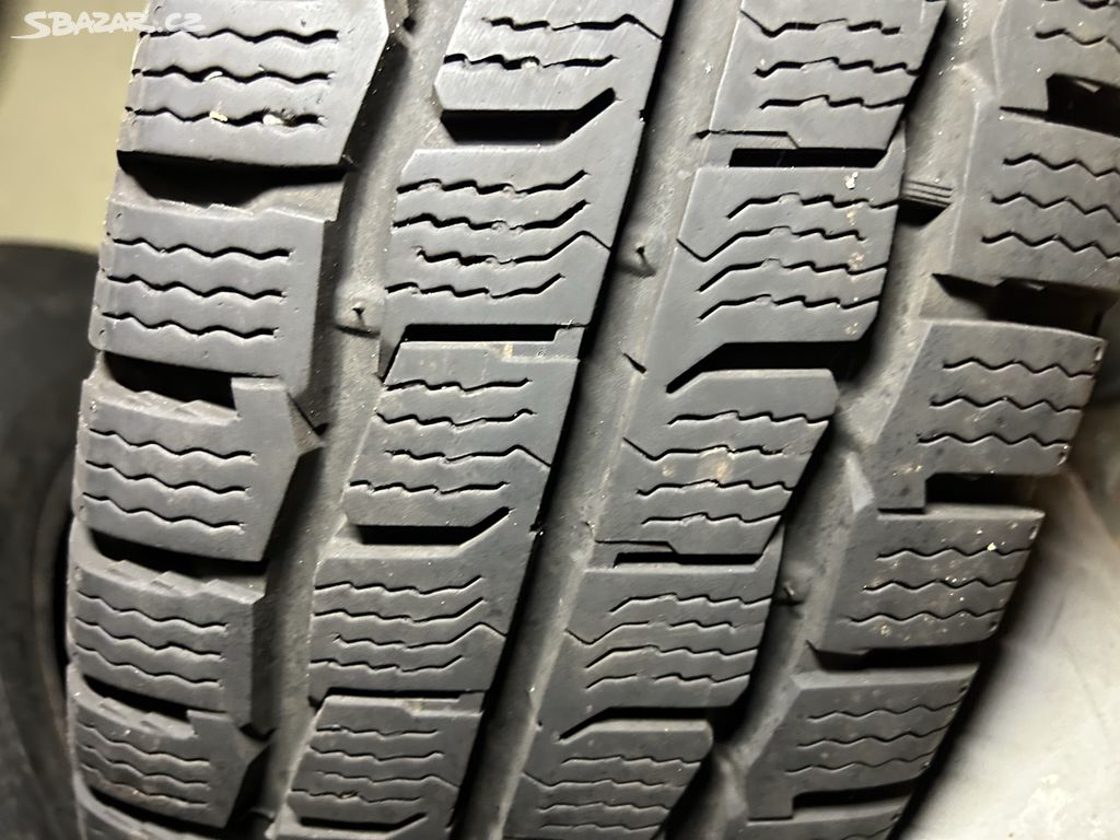 Zimní pneumatiky 195/75/16C Hankook 2018