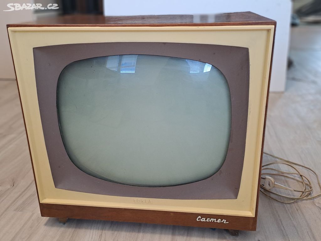 Retro televize Carmen