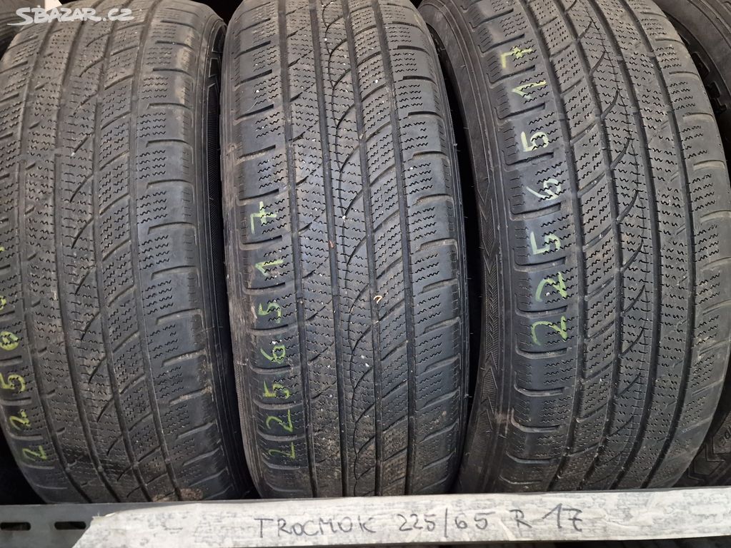 Prodám pneu Tracmax 225/65R17