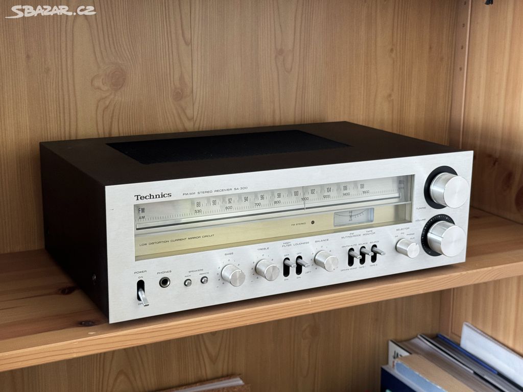 Technics SA-300 FM/AM Stereo Receiver