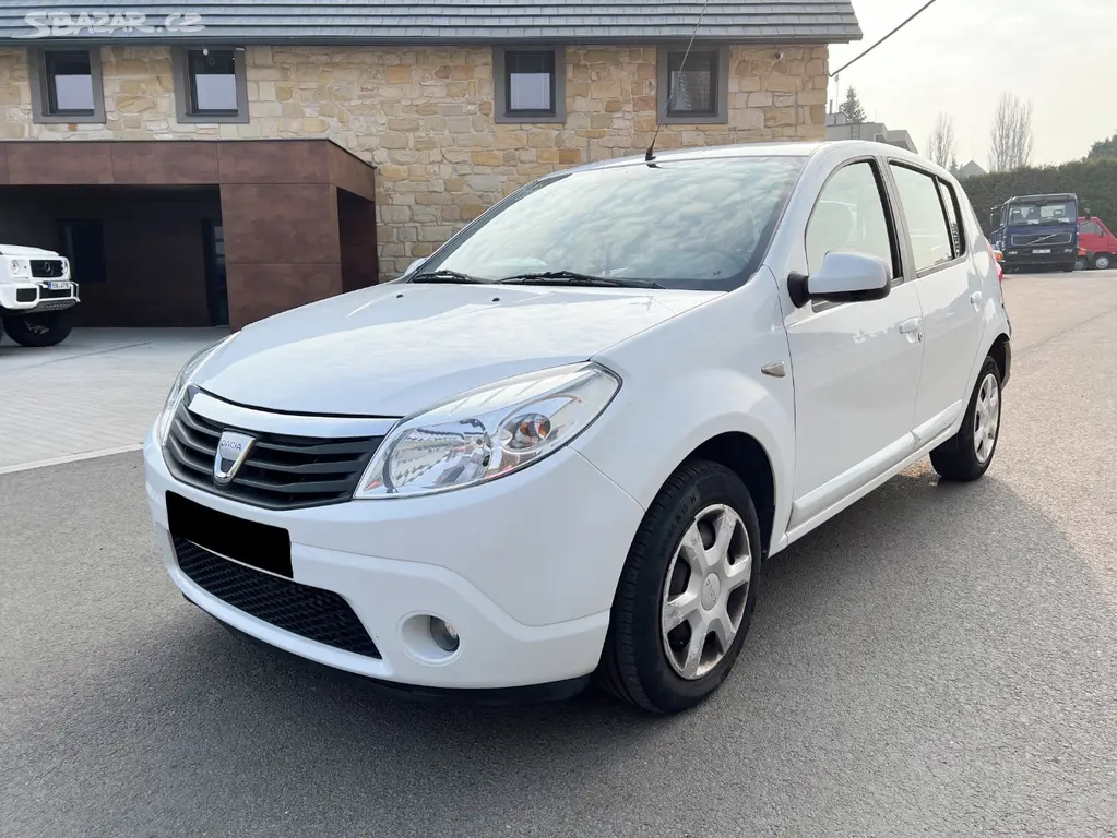 Dacia Sandero 1.5 DCi 63 kW - fotka 2