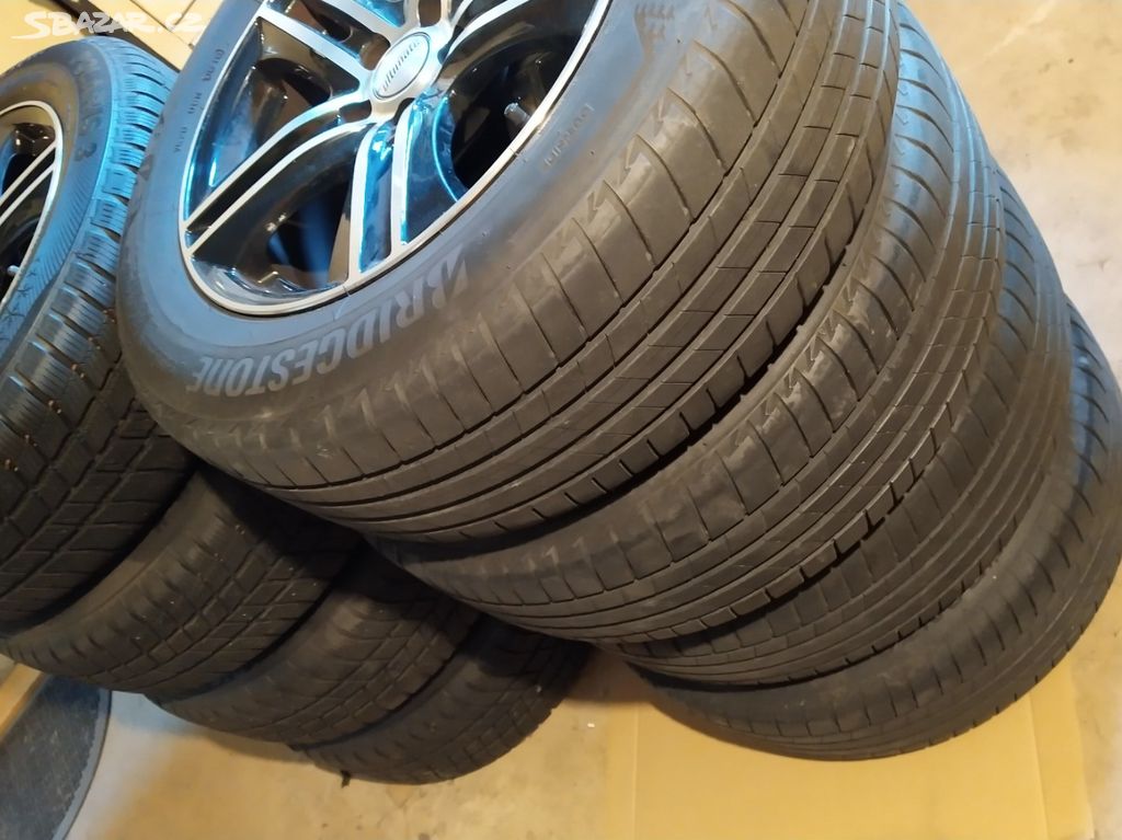 Pneu s disky 205/60 R16 zimní + letní (4×L + 4×Z)