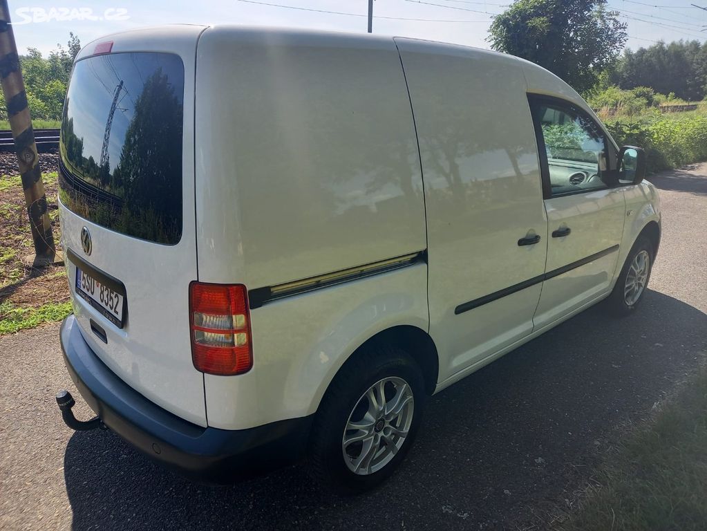 Volkswagen Caddy EcoProfi 1.6 TDI tažné zařízení Libice nad Cidlinou