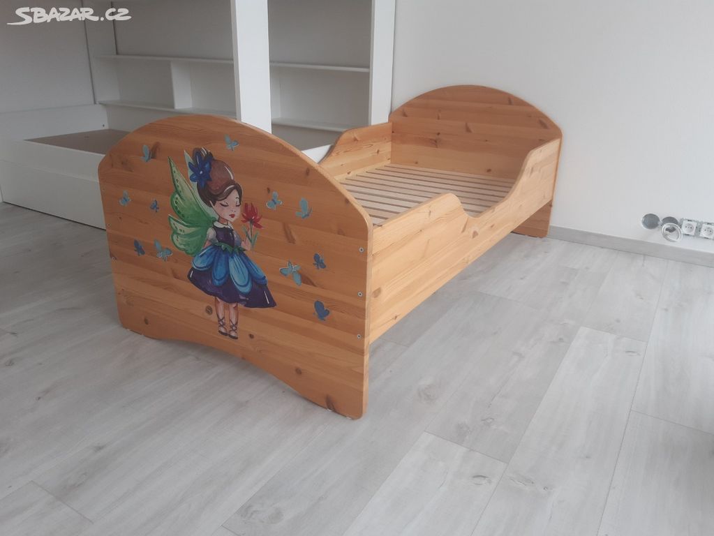Dětská ručně malovaná dřevěná postel (s vílou)