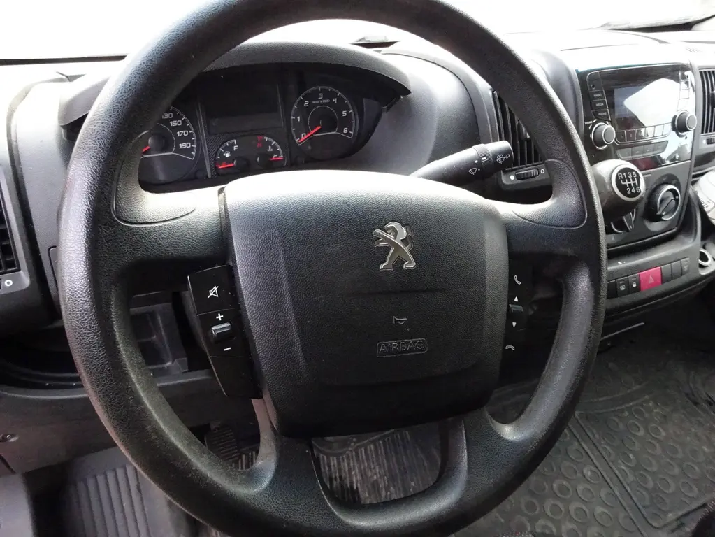 Peugeot Boxer 2.2HDI r.v.2014 CHLAĎÁK 2.MAJ.ČR - fotka 5