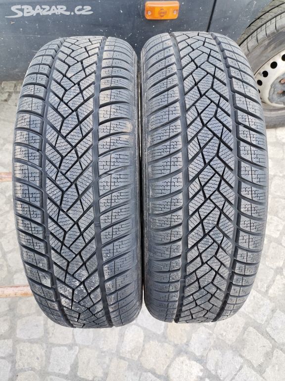 215/65/17 zimni pneu HANKOOK a APOLLO 215 65 17