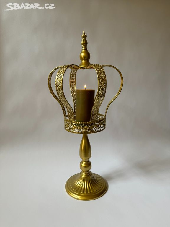 Královská koruna - zlatý kovový svícen 60 cm